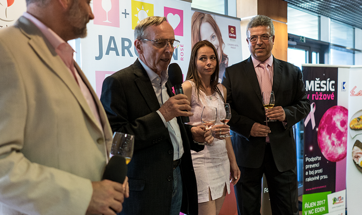 Business partners of the Vysočany Clarion enjoyed the best rosé wines